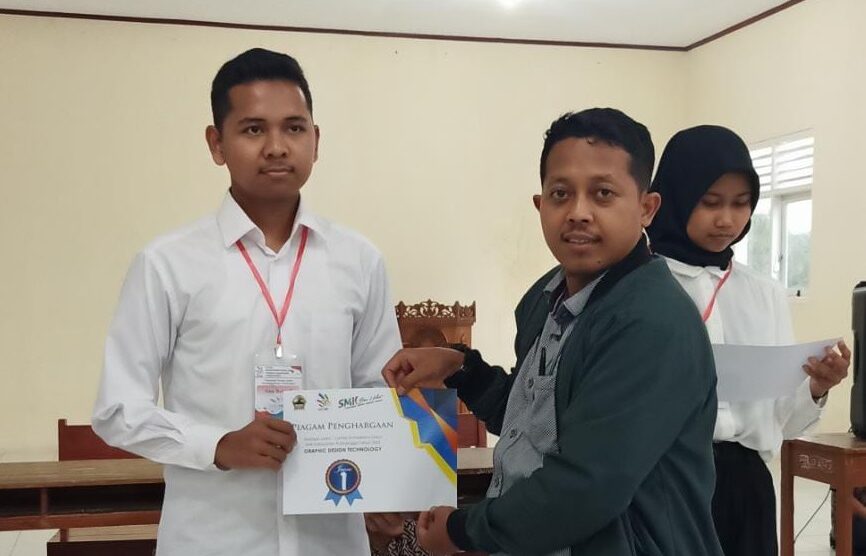 Juara 1 LKS SMK Graphich Design Technology Kabupaten Purbalingga 2023